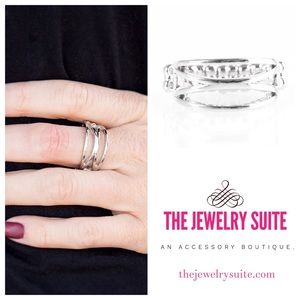 🚫SOLD OUT🚫 2/$6 • 4/$10 | Top Edge | Ring